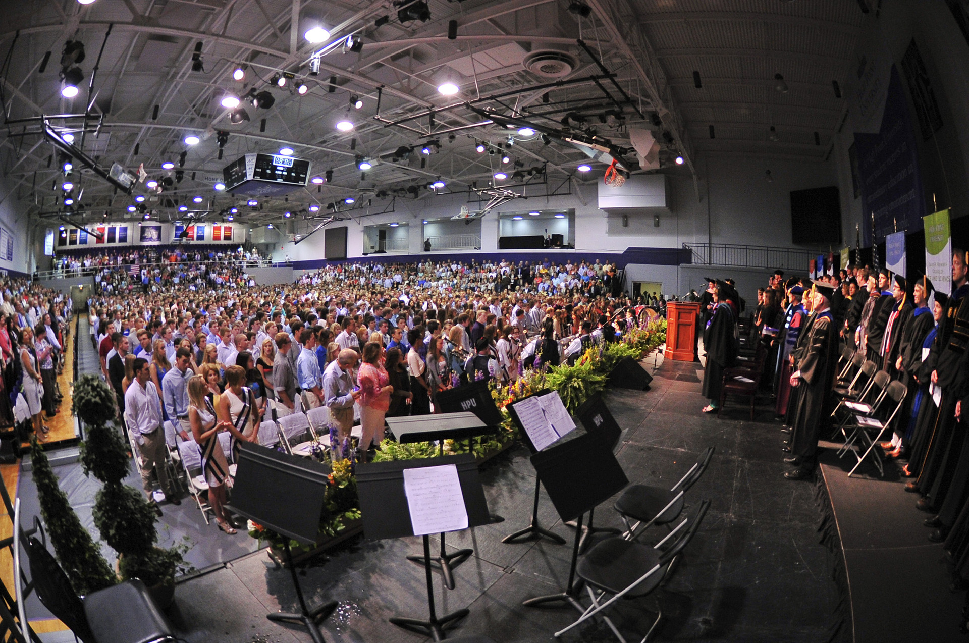 new-students-participate-in-convocation-and-the-signing-of-the-honor
