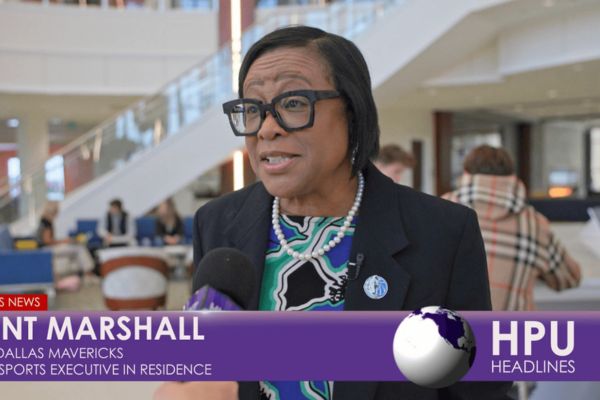 hpu news experts mentor hpu students in simulated crisis competition