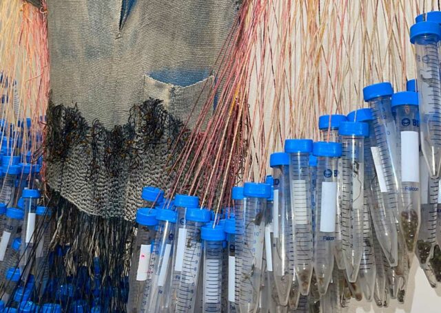 Jan Ru Wan Blue Shirt Detail