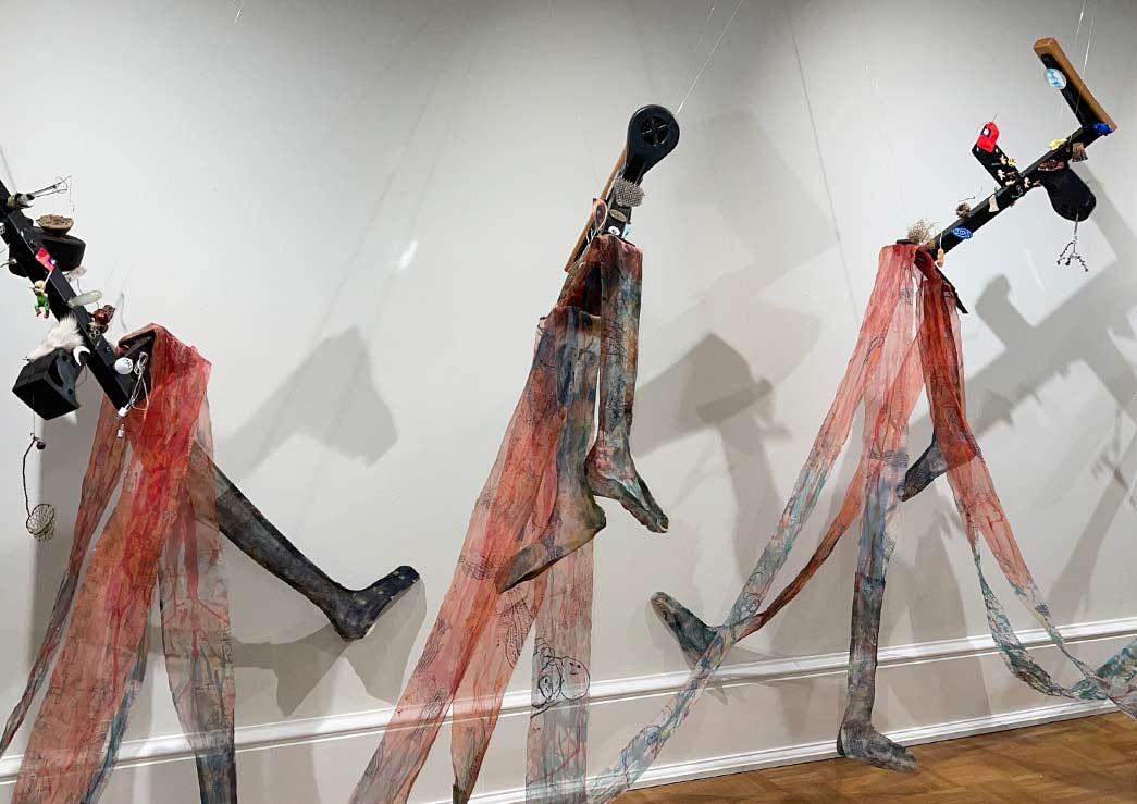 Jan Ru Wan Stockings Theater Arms