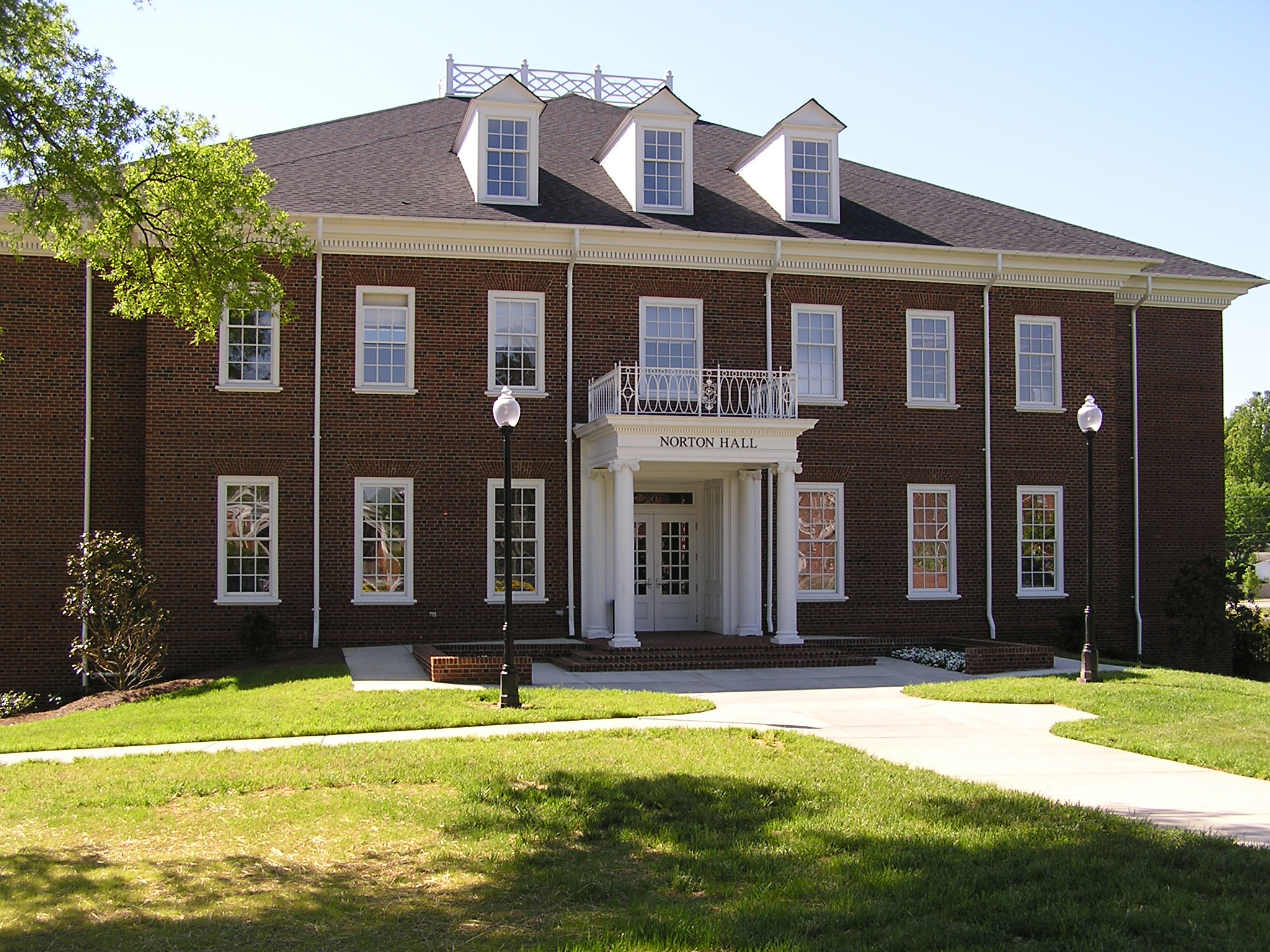 Library Locations and Hours Library High Point University