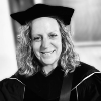 Jennifer Ray headshot