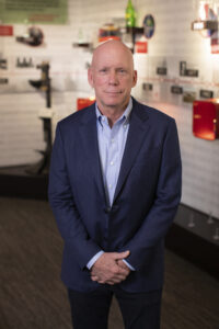 Frank Harrison III, chair and CEO of Coca-Cola Consolidated, the nation’s largest Coca-Cola bottler, will share an inspirational message with students at HPU’s Fall Commencement ceremony on Friday, Dec. 12, 2025.