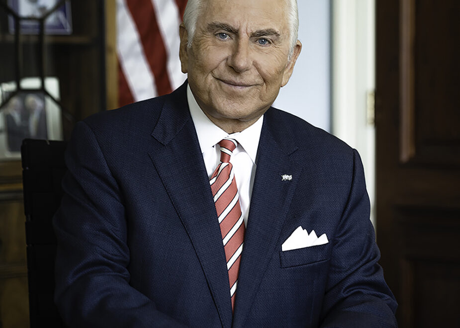 High Point University President Nido Qubein is now North Carolina’s longest-serving active college president, having led the university with vision and dedication for nearly 21 years. He started serving as HPU’s seventh president in January of 2005.