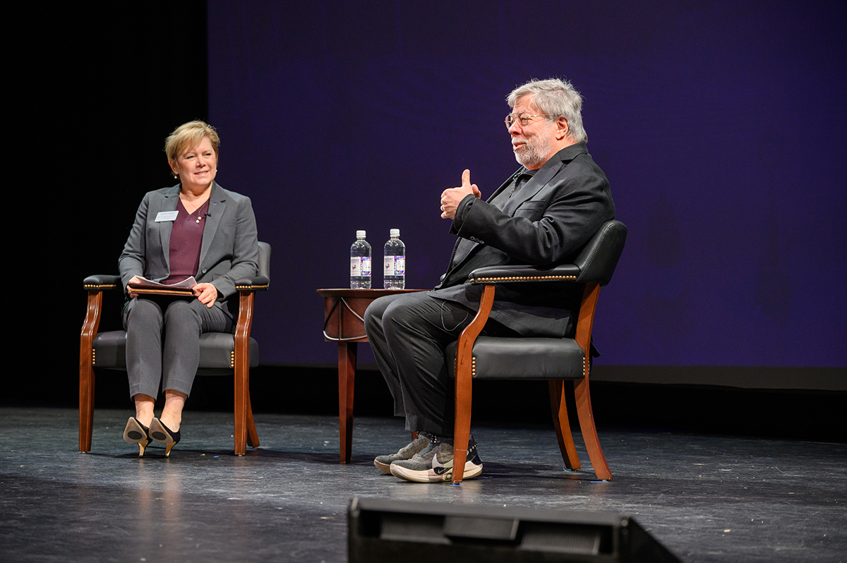 Pictured from left is Lou Anne Flanders-Stec, the founding dean of HPU’s David S. Congdon School of Entrepreneurship, as she spoke with Wozniak during a sit-down conversation in the Hayworth Fine Arts Center.