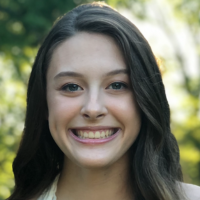 anna rymer headshot