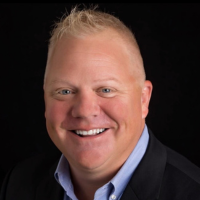 ryan sauers headshot