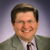 stephen tweed headshot