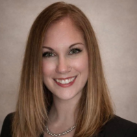 Lindsay Knapp headshot