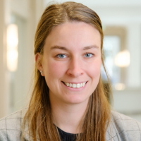 erin bettleyon headshot