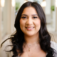 yaneli salinas villagomez headshot