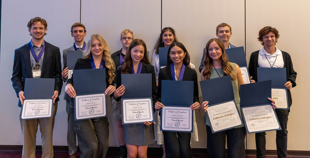 Eight students who completed HPU’s Research Rookies Program as freshmen or sophomores were promoted as Research Apprentices. They were pictured with three students who won awards for their presentations at the symposium, Mason Wolford and Evan Mills on the far right of the top row, and Catherine Galagher on the far right of the bottom row.