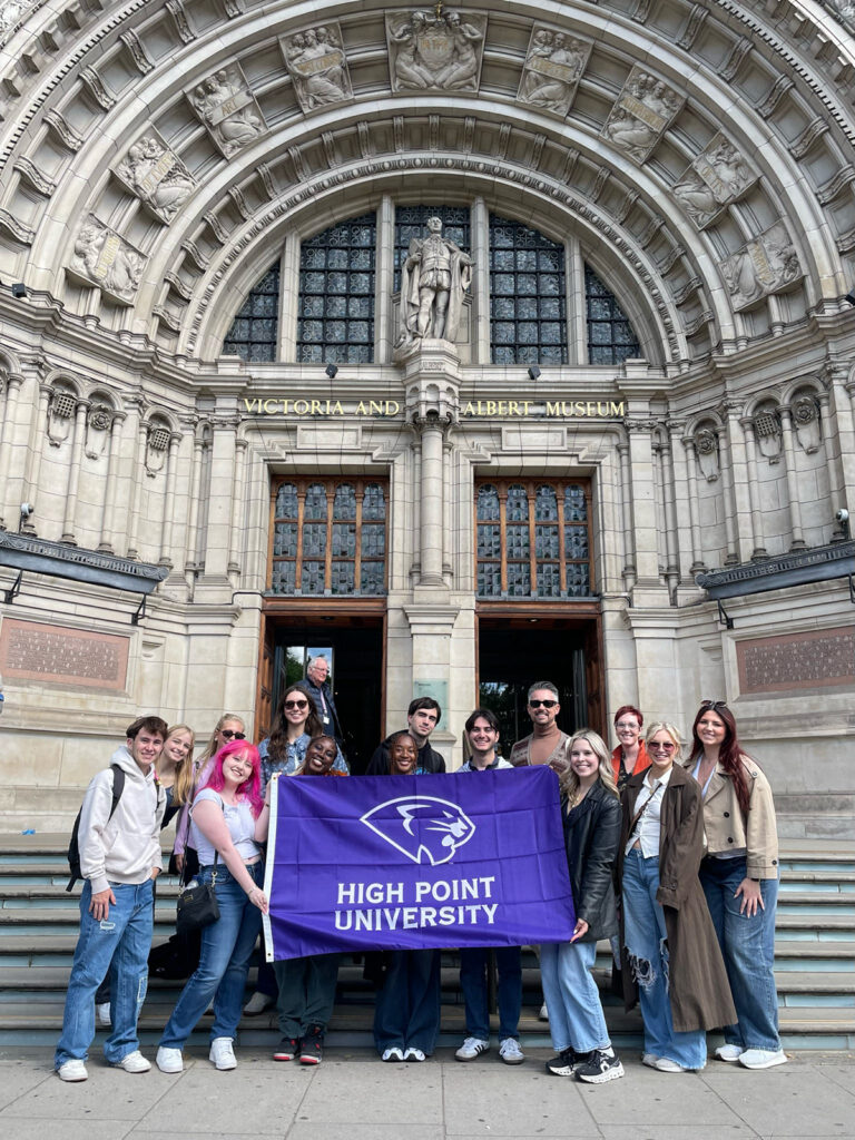 Students visited the Victoria and Albert Museum in London.