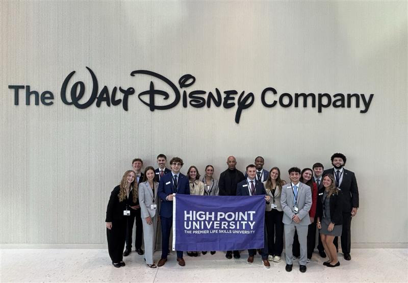 Byron Pitts, co-anchor of ABC News’ “Nightline” and HPU’s Journalist in Residence, was pictured at center with students who toured the Walt Disney Company in New York City. 