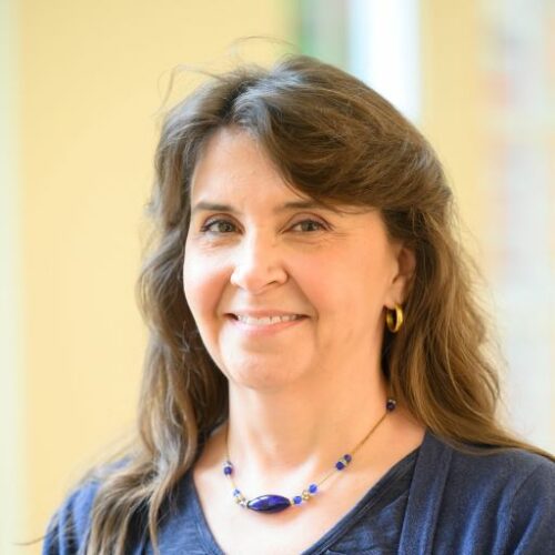 23.03.28 deborah dan headshot high point university