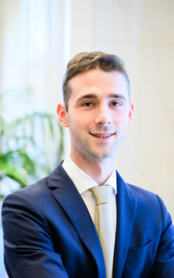 Lorenzo Botter headshot