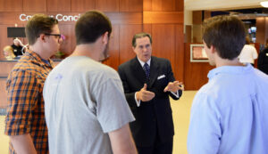Rathbun speaks with members of the HPU Society of Professional Journalists. 