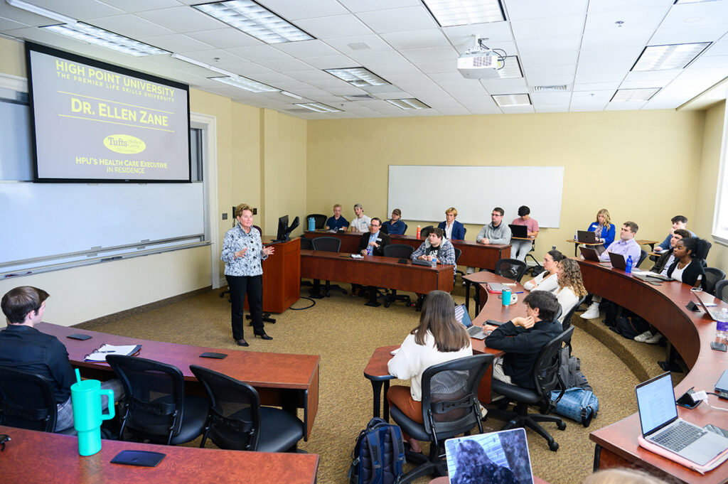 Zane taught a health care management class during her visit to HPU’s campus.