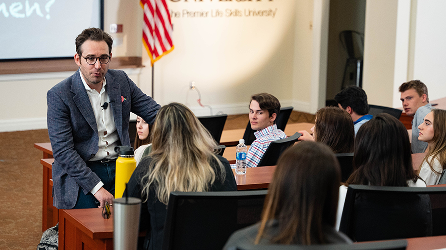 Jones interacted with students during his visit, sharing the three ingredients to be more influential in conversations, which are curiosity, empathy and courage.