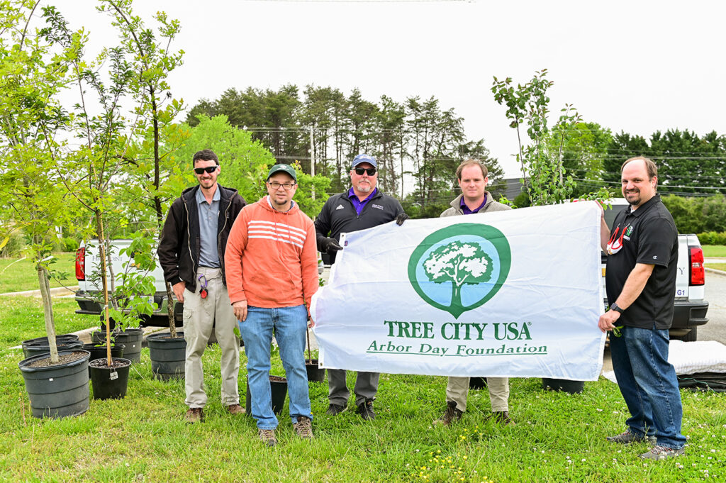 HPU Tree Planting 3