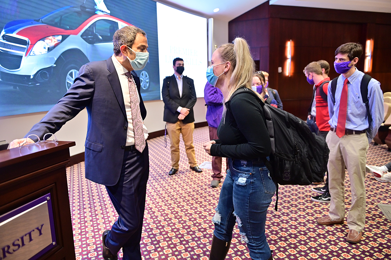 Domino’s President, HPU’s Corporate Executive in Residence Mentors ...