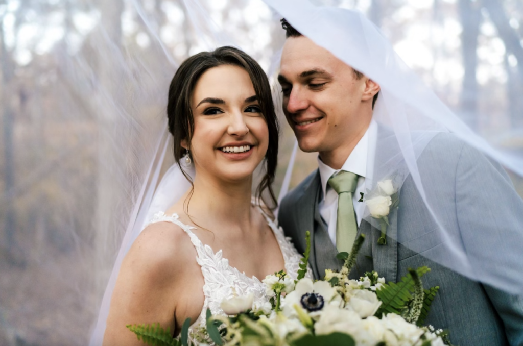 Rachel and Josh Gilstrap wedding photo