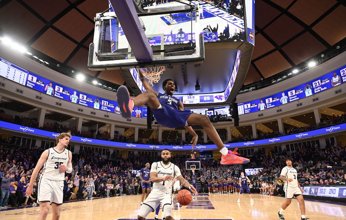slam-dunk-at-hpu-espnu-basketball-game