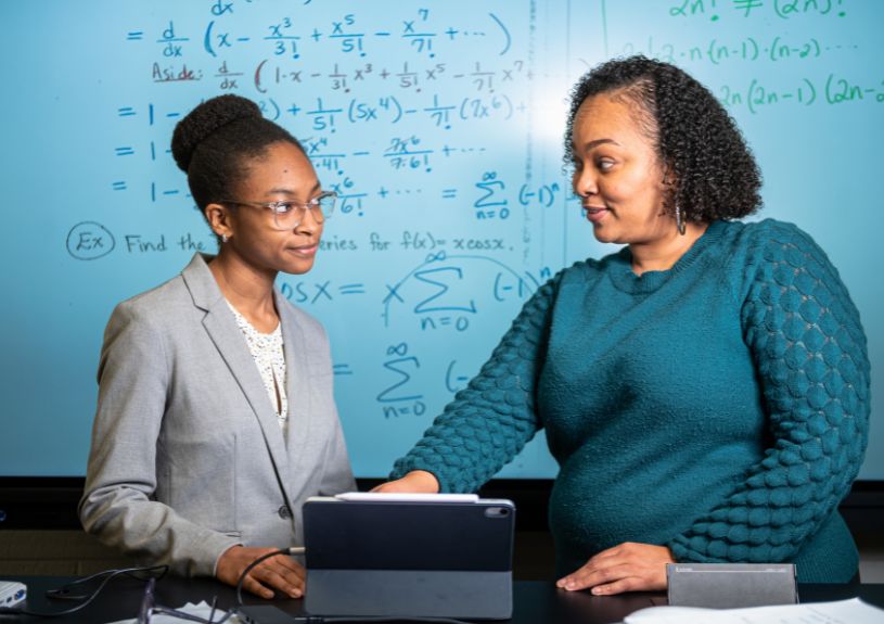 learn from world class faculty