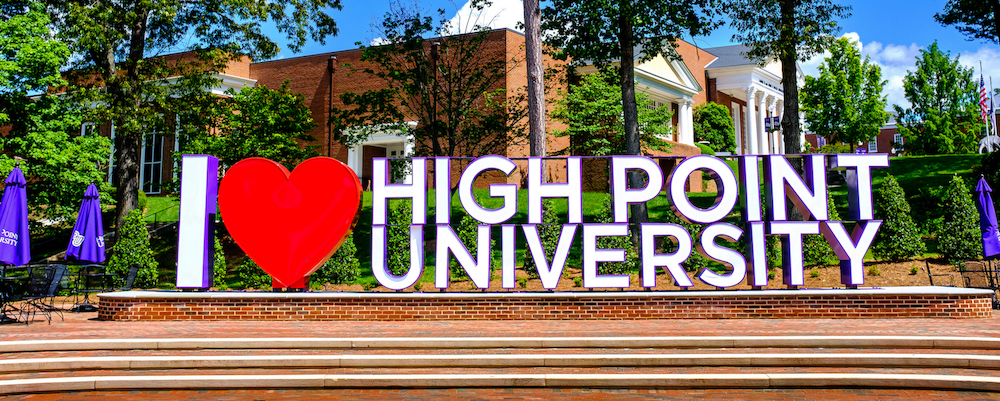 Upperclassman Move In